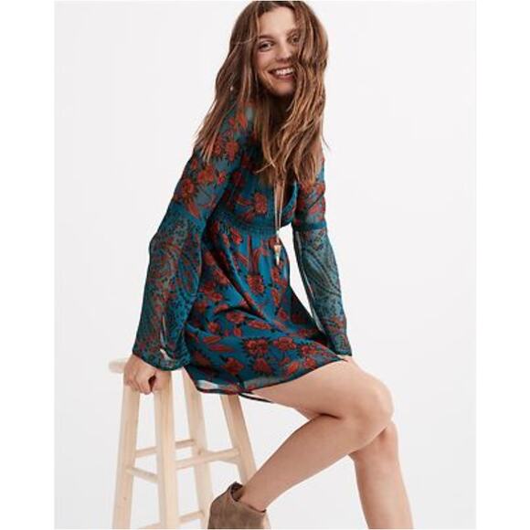 Women's Abercrombie & Fitch Bell Sleeve V-Neck Bohemian Floral Dress size M - Picture 1 of 5